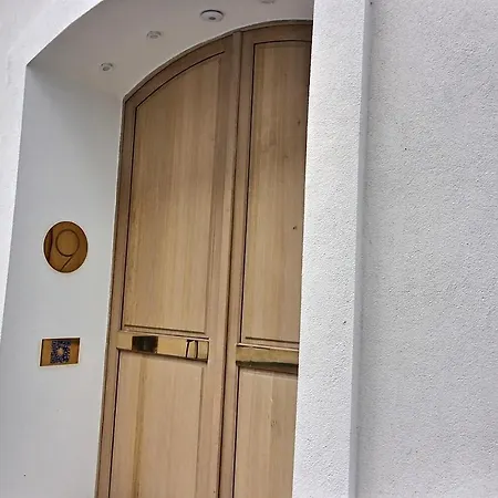 218931 - 4 Personnes A Париж